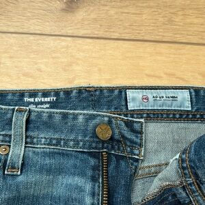 Men’s AG denim jeans. The Everett slim straight. Size 32 Waist.